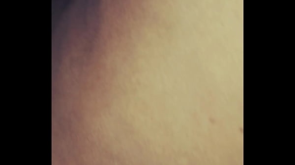 Damian (31) este casado de trampa de Pablo Nogues que ya hizo contenido en varias ocasiones con Mariano Bextor , lo llena de leche