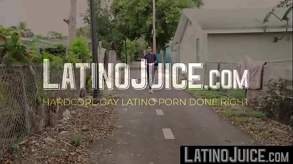 LatinoJuice.com – Straight guy Ariano maintains eye contact with me while he blows my big dick