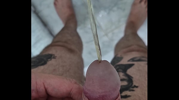 MIJANDO GOSTOSO