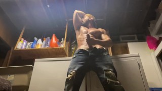 Dom King Muscle Jerk Flex ‘