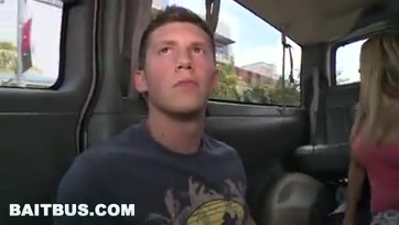BAITBUS – Hawt Boxer Finessed Into Having A Gay Encounter