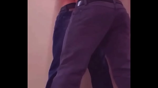 DEPSUES DE UNAS COPAS EN EL BAR EL HETERO ME FOLLA EN SU CASA